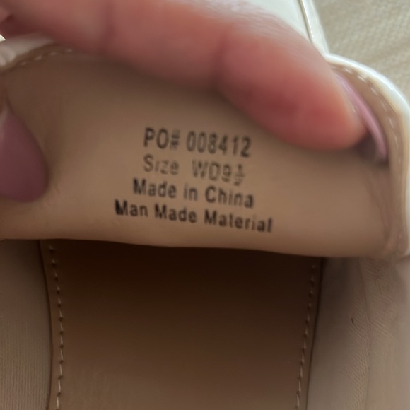 Journee Collection Women Zina Oxford Lace-Up Lug Sole Loafer Shoes Size 9WD NIB - Picture 10 of 11